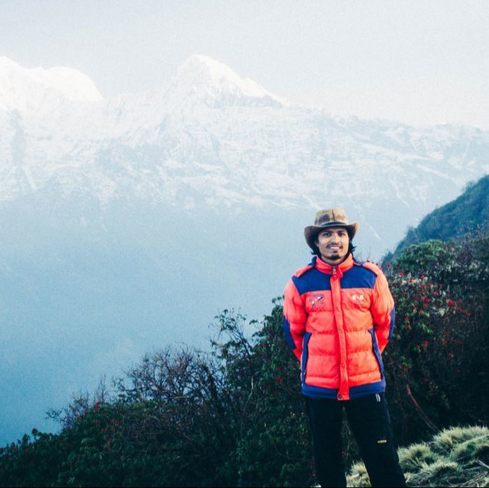nepal trekking guide